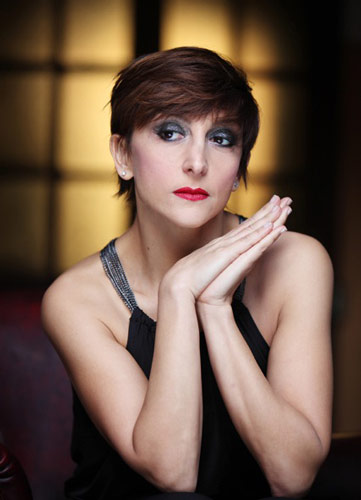 Nữ nghệ sĩ Paola Minaccioni dự kiến sẽ có mặt Liên hoan Phim Italia 2015 tại Việt Nam.
